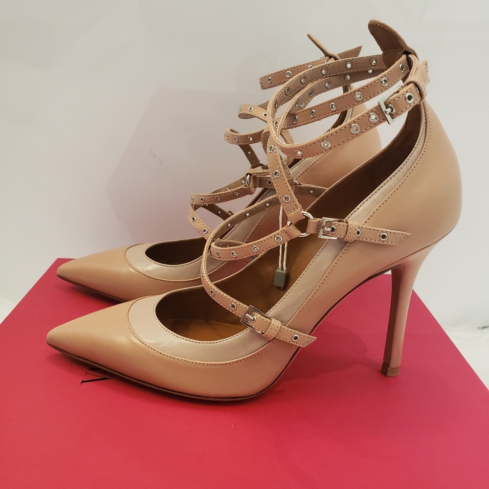 Valentino Garavani Love Latch Eyelet Pumps